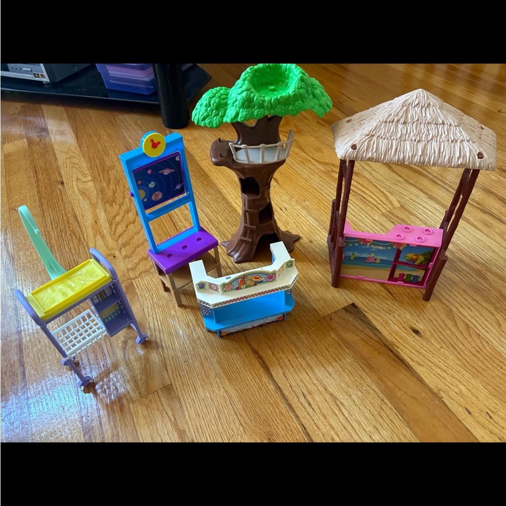 Barbie accessories